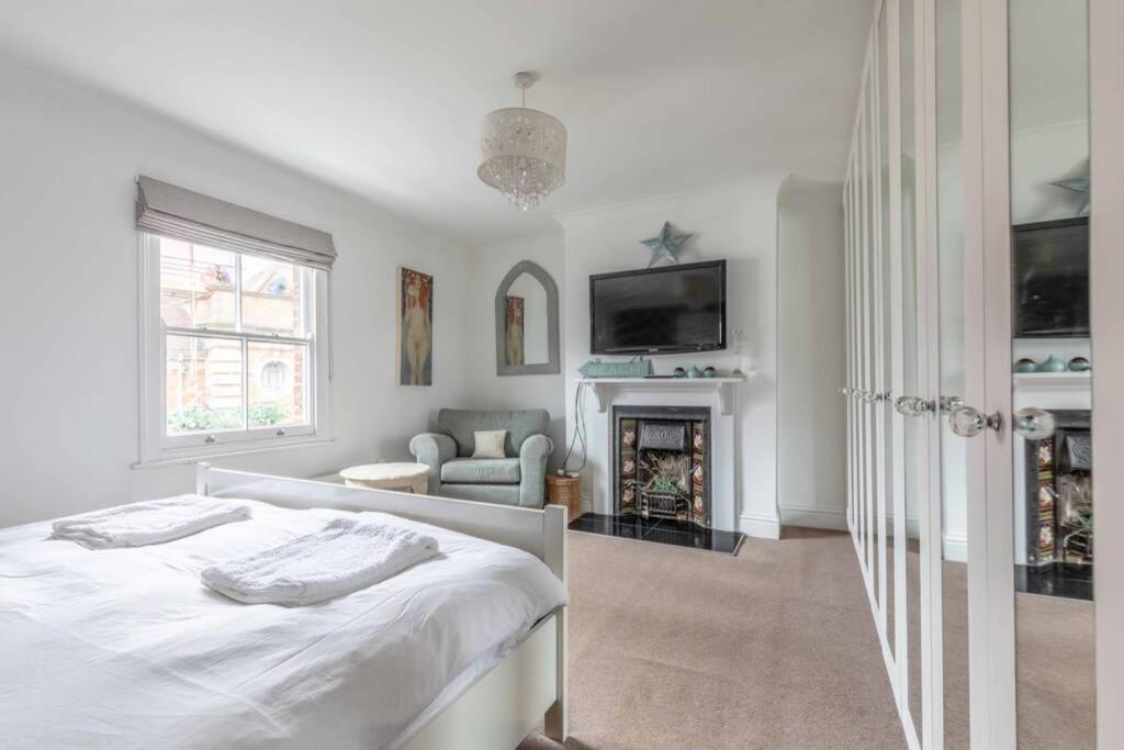 Windsor Town Centre Victorian Townhouse Sleeps 6别墅 外观 照片